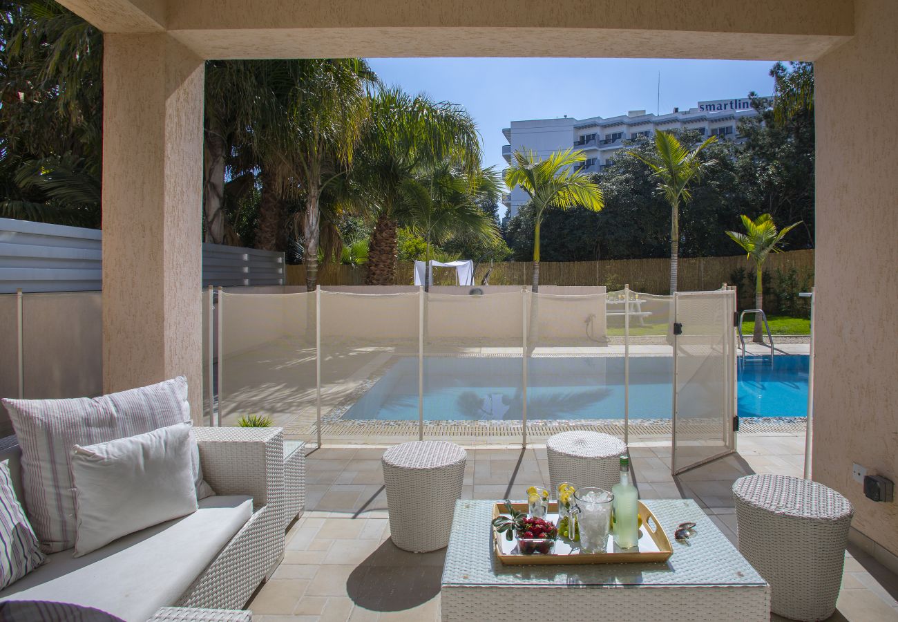 Villa in Protaras - Protaras Villa Michelle 10