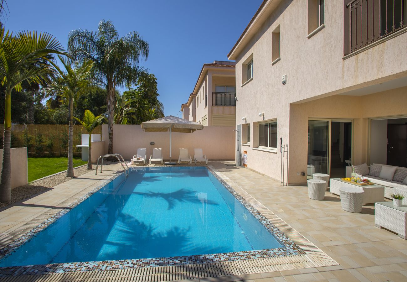 Villa in Protaras - Protaras Villa Michelle 10