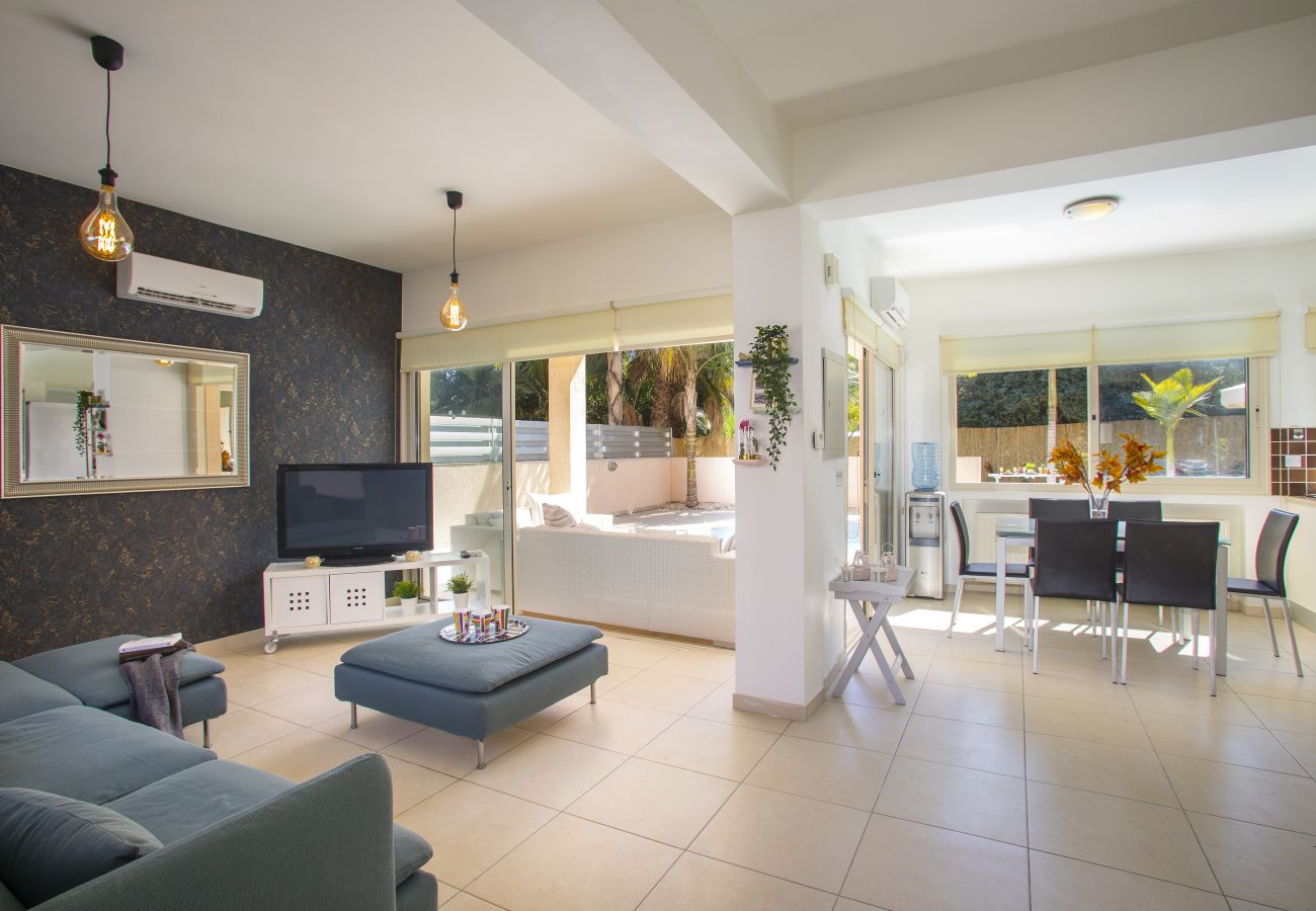 Villa in Protaras - Protaras Villa Michelle 10