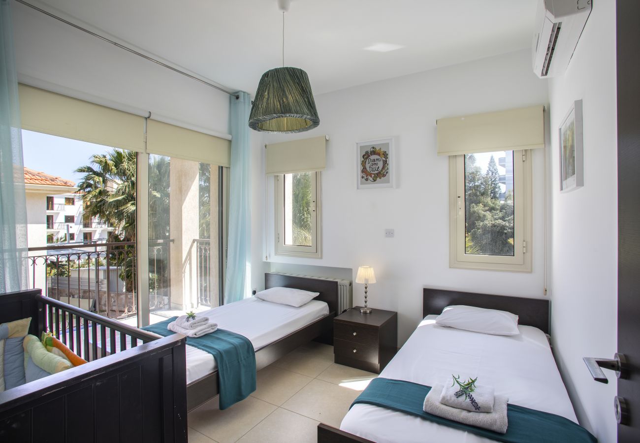 Villa in Protaras - Protaras Villa Michelle 10