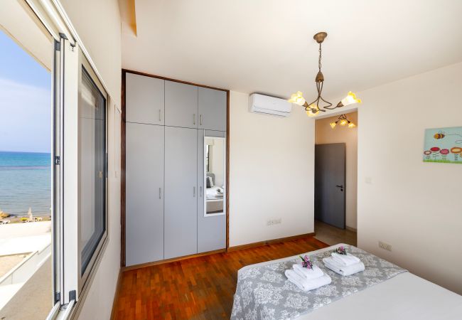 Apartment in Larnaca - Mackenzie Eftyhia Beachfront Suite Apartment in Larnaca - Mackenzie Eftyhia Beachfront Suite