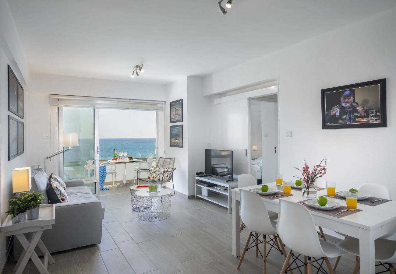 Apartment in Larnaca - Mackenzie Zoe Seafront Suite