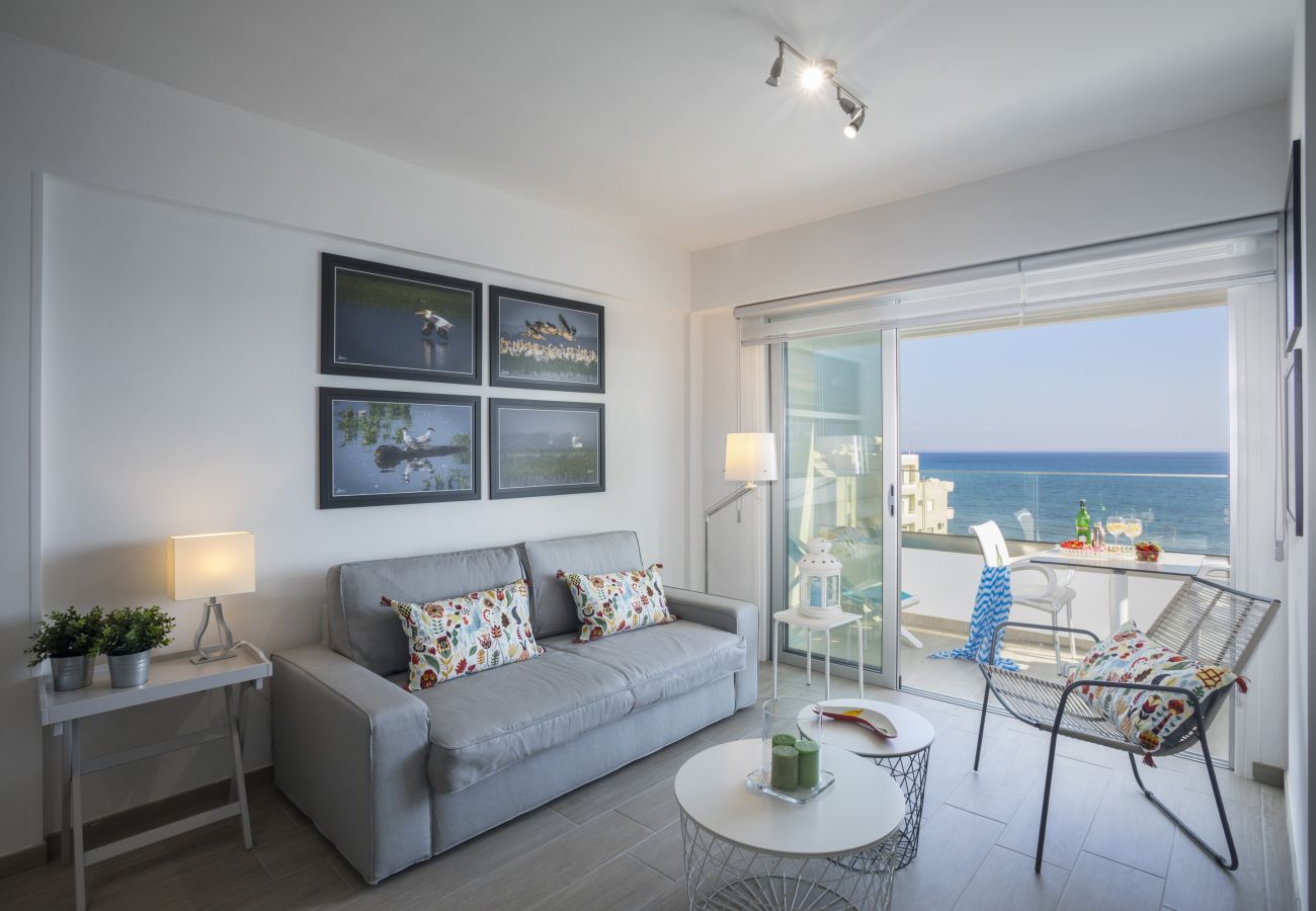 Apartment in Larnaca - Mackenzie Zoe Seafront Suite