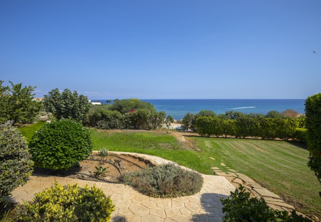 Apartment in Protaras - Sirina Lina Beachfront Suite Apartment in Protaras - Sirina Lina Beachfront Suite