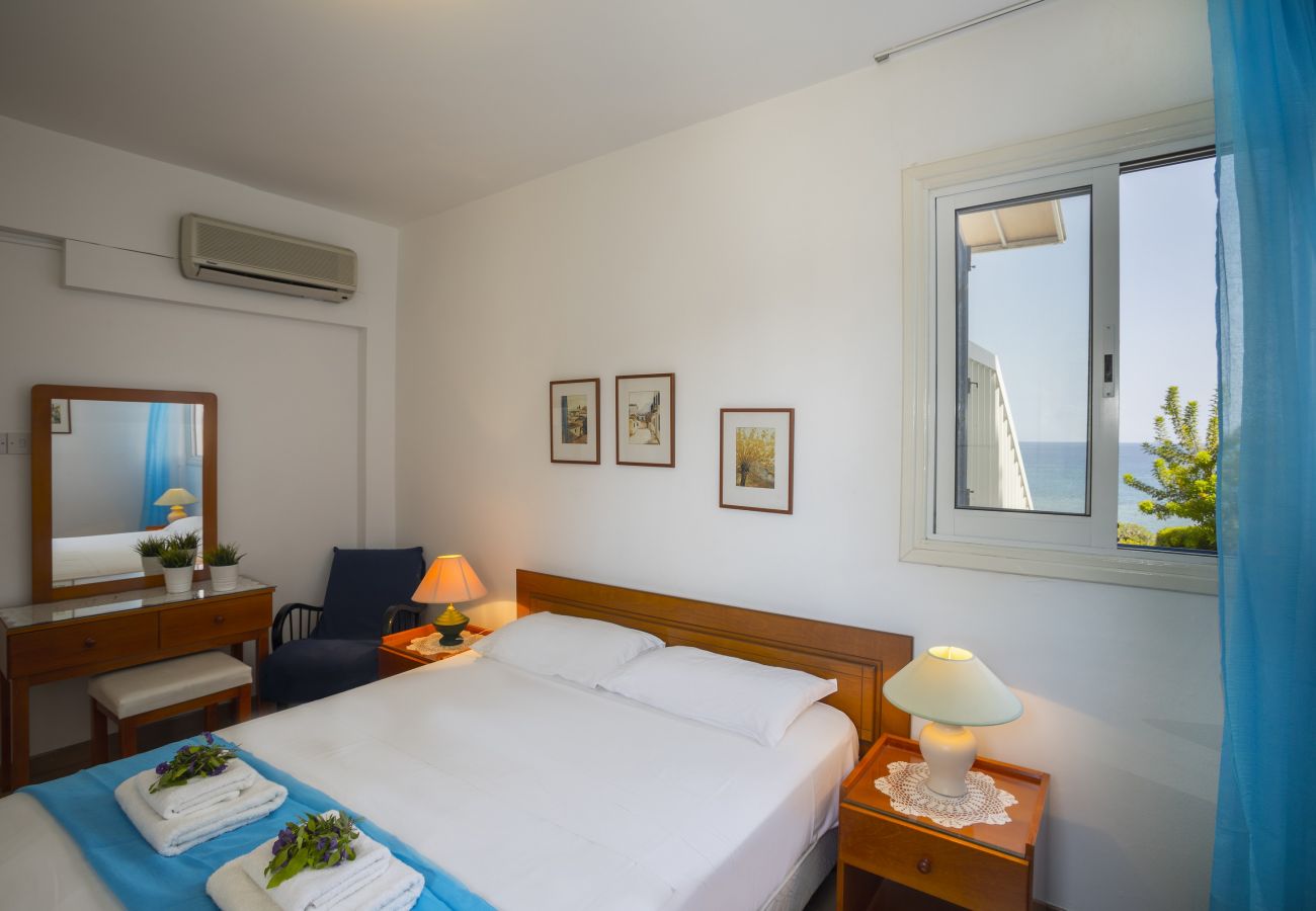 Apartment in Protaras - Sirina Lina Beachfront Suite
