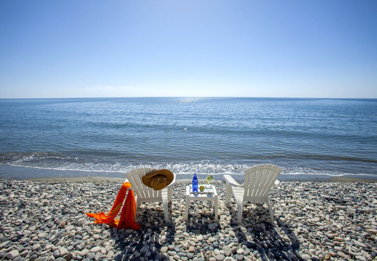 Villa in Larnaca - Meneou Sunset Beachfront Villa