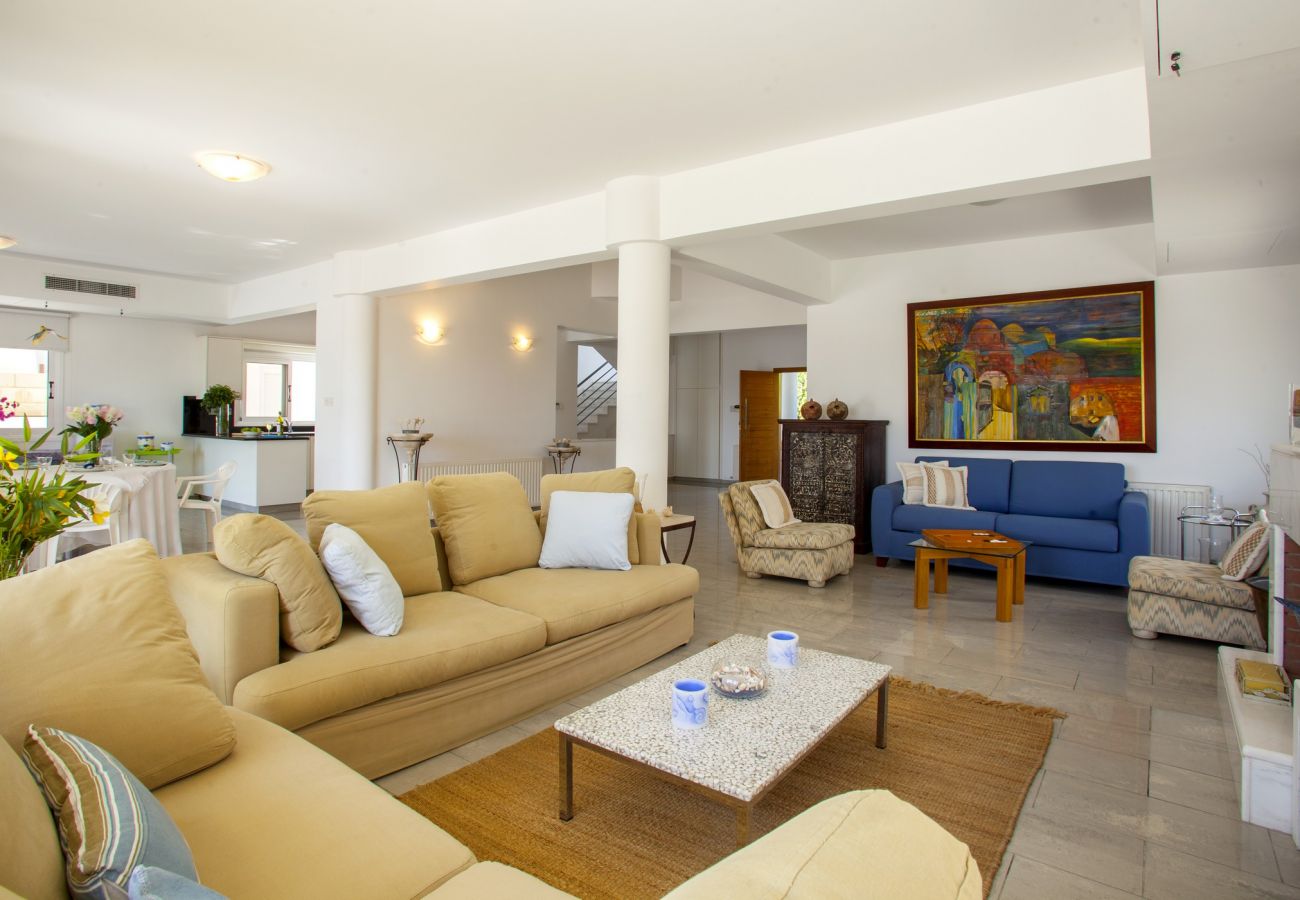 Villa in Larnaca - Meneou Sunset Beachfront Villa