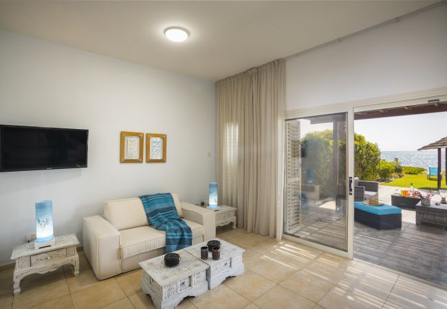 Villa in Larnaca - Beachfront Villa Meneou 5 Villa in Larnaca - Beachfront Villa Meneou 5