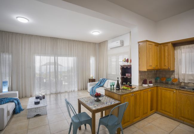 Villa in Larnaca - Beachfront Villa Meneou 5 Villa in Larnaca - Beachfront Villa Meneou 5
