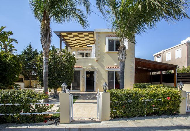 Villa in Ayia Napa - Ayia Napa Tropical Beach Villa Villa in Ayia Napa - Ayia Napa Tropical Beach Villa