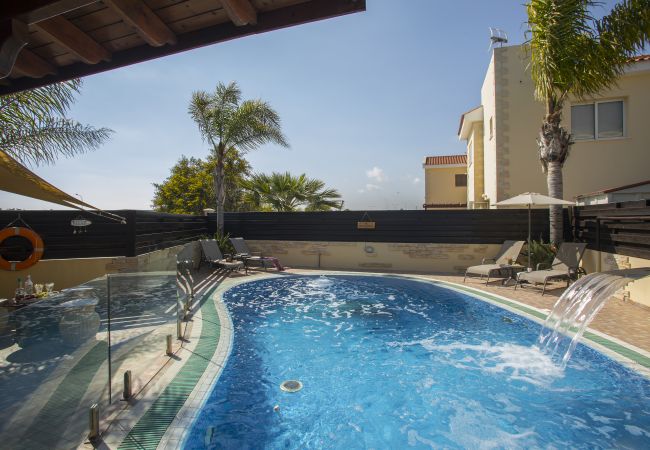 Villa in Ayia Napa - Ayia Napa Tropical Beach Villa Villa in Ayia Napa - Ayia Napa Tropical Beach Villa