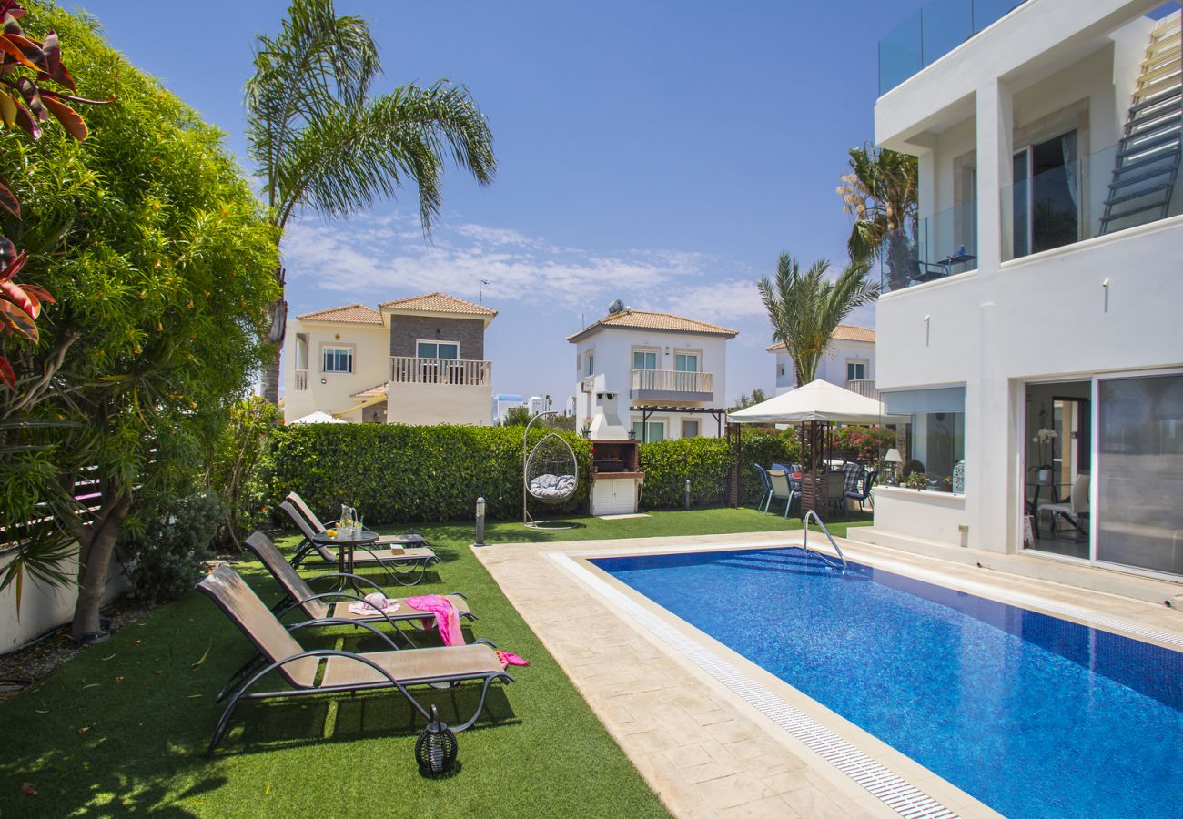 Villa in Ayia Napa - Near Ayia Napa CentreVilla Atlantis 