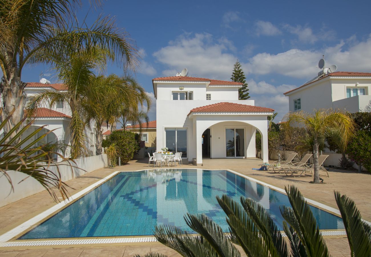 Villa in Ayia Napa - Villa Sunrise 11 With Sea View