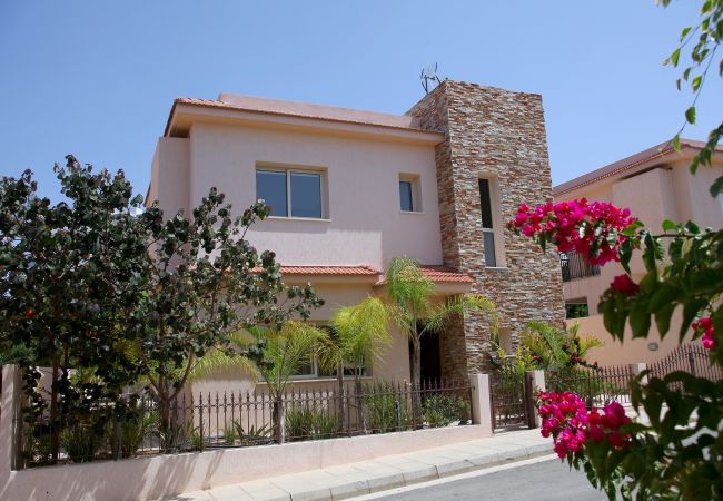 Villa in Protaras - Protaras Villa Michelle 8 Near The Beach Villa in Protaras - Protaras Villa Michelle 8 Near The Beach