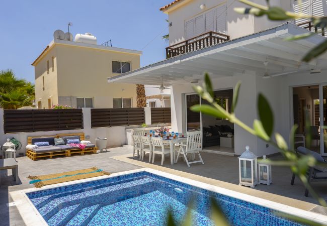 Villa in Protaras - Protaras Villa Passion 2 Min Walk To The Beach