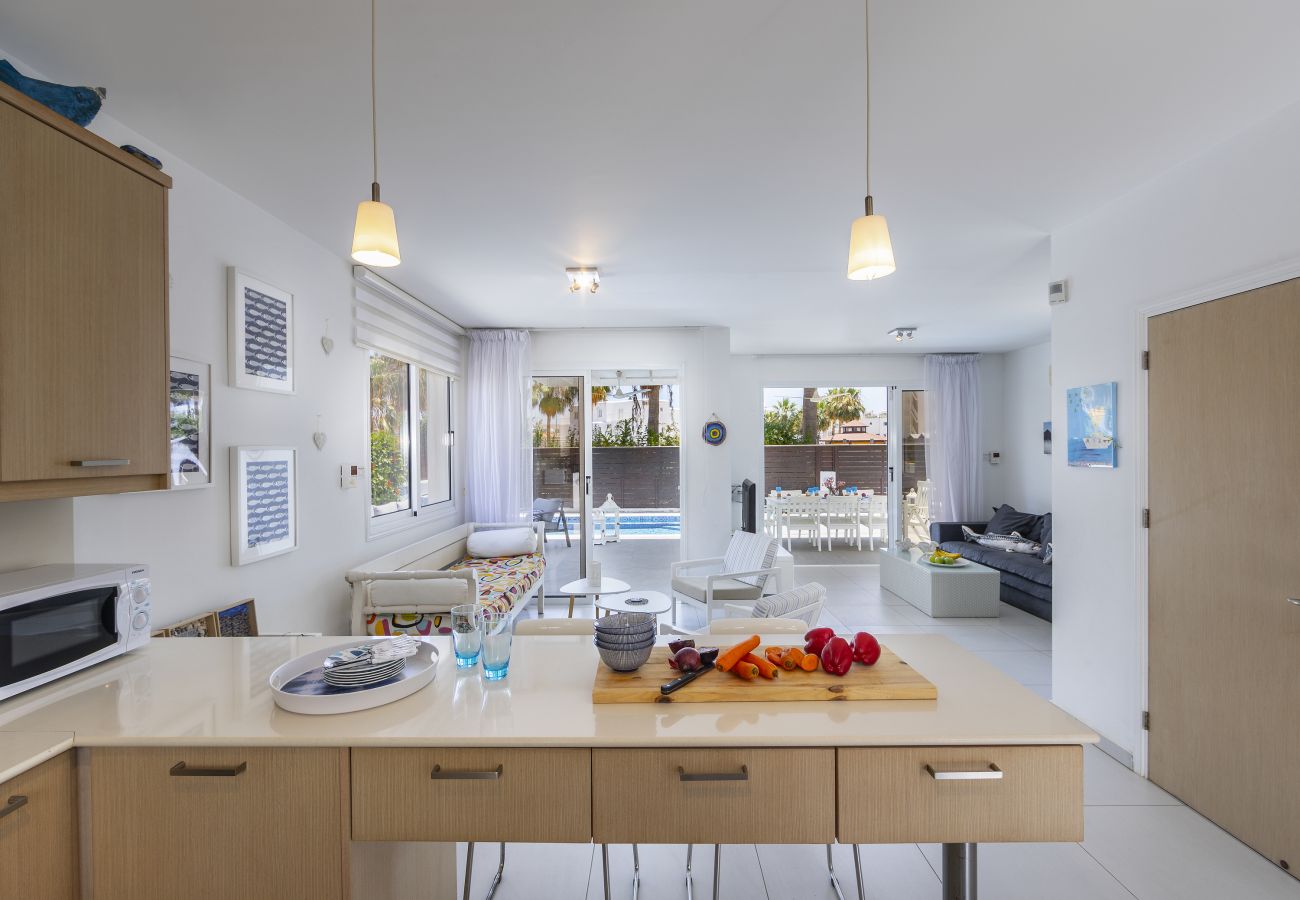 Villa in Protaras - Protaras Villa Passion 2 Min Walk To The Beach