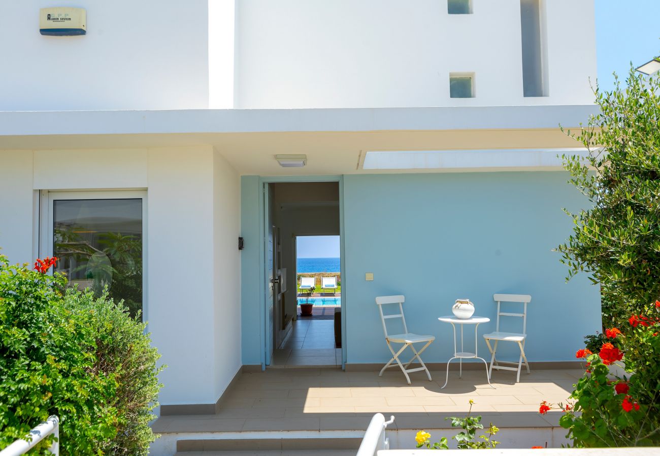 Villa in Protaras - Protaras Seafront Villa Alia