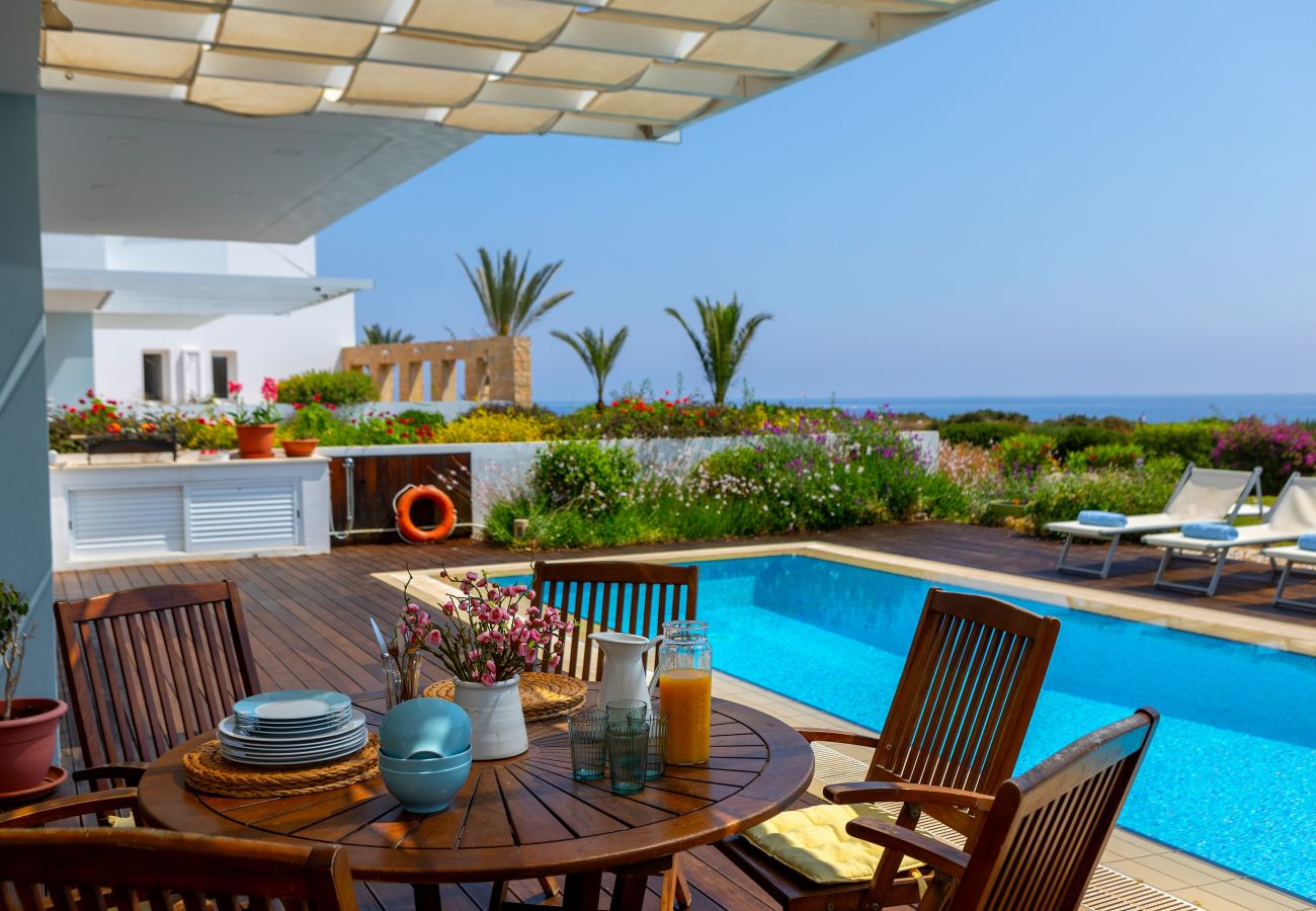 Villa in Protaras - Protaras Seafront Villa Alia