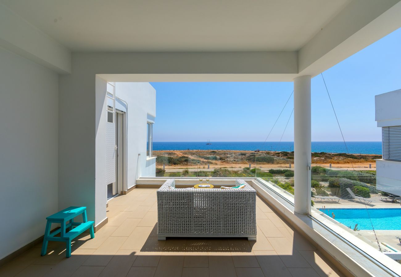 Villa in Protaras - Protaras Seafront Villa Alia