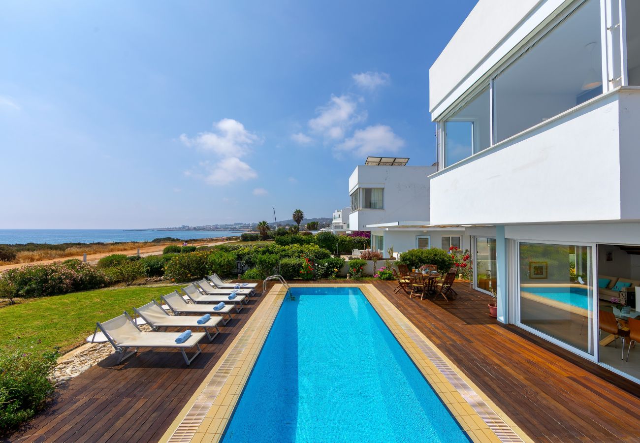 Villa in Protaras - Protaras Seafront Villa Alia