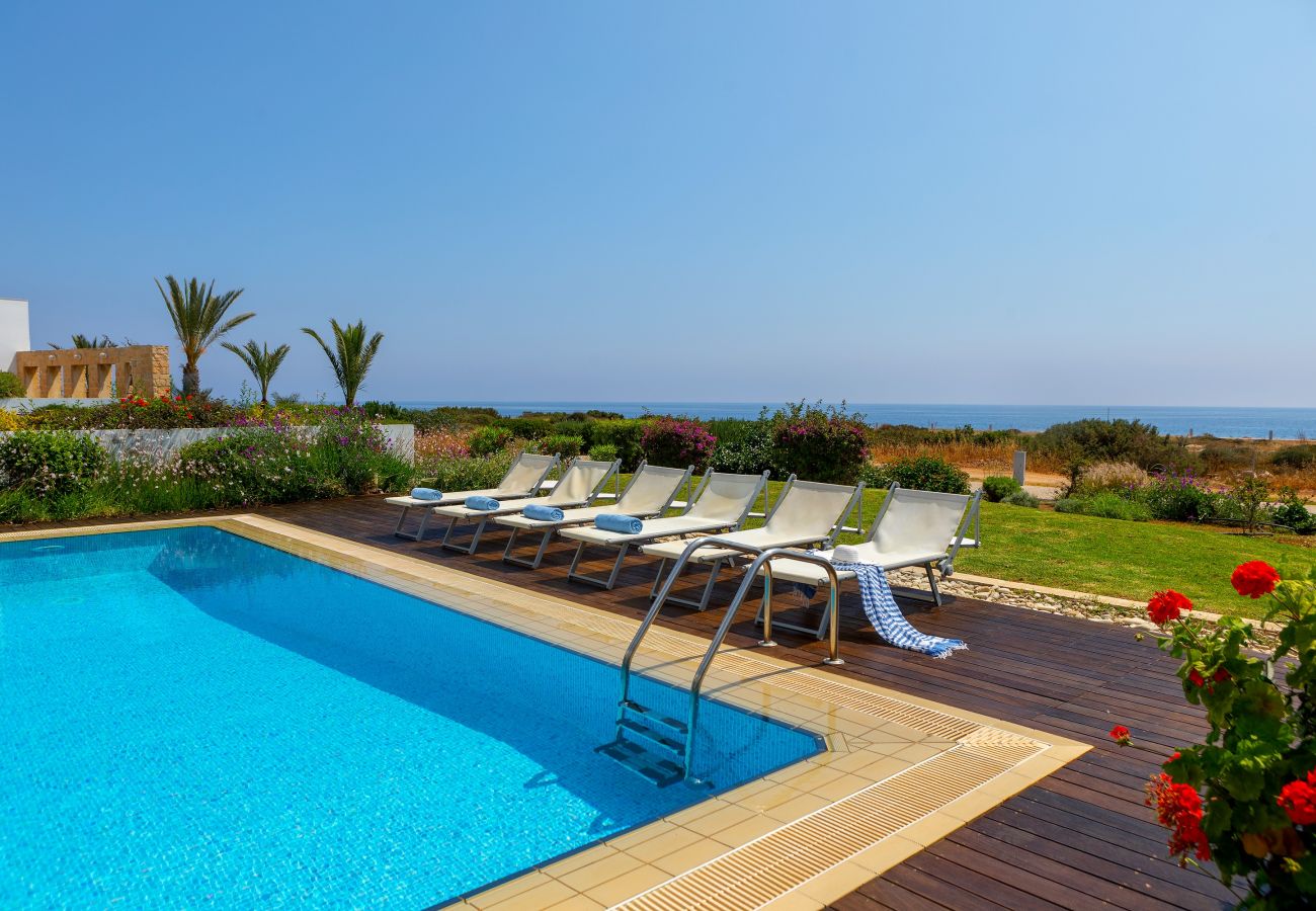 Villa in Protaras - Protaras Seafront Villa Alia