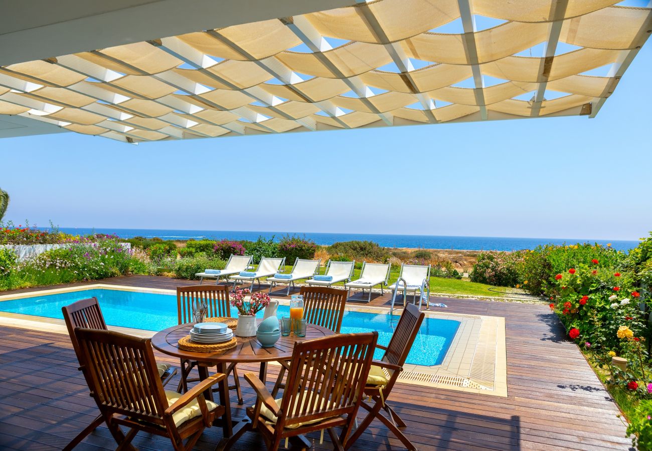 Villa in Protaras - Protaras Seafront Villa Alia