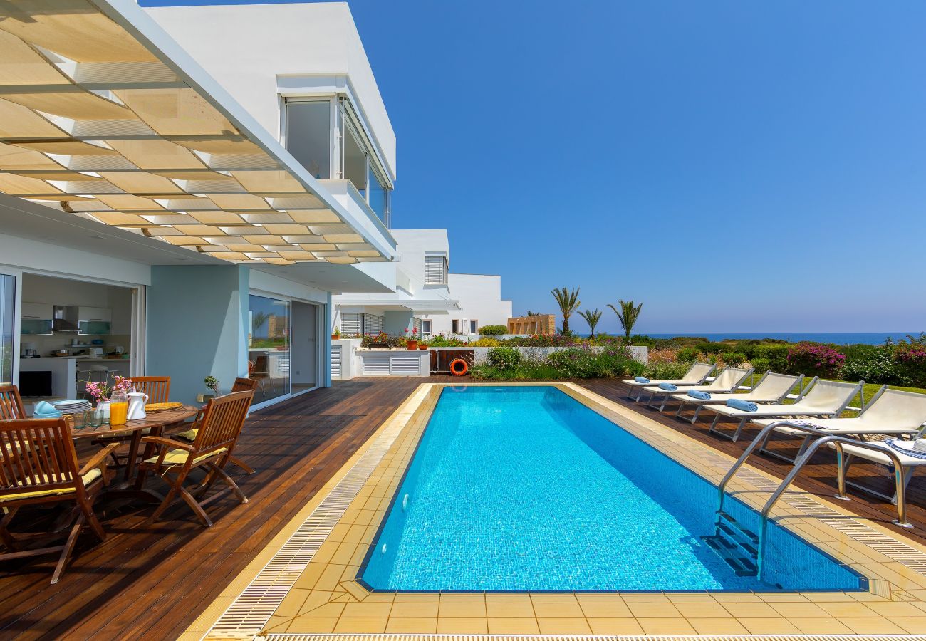 Villa in Protaras - Protaras Seafront Villa Alia