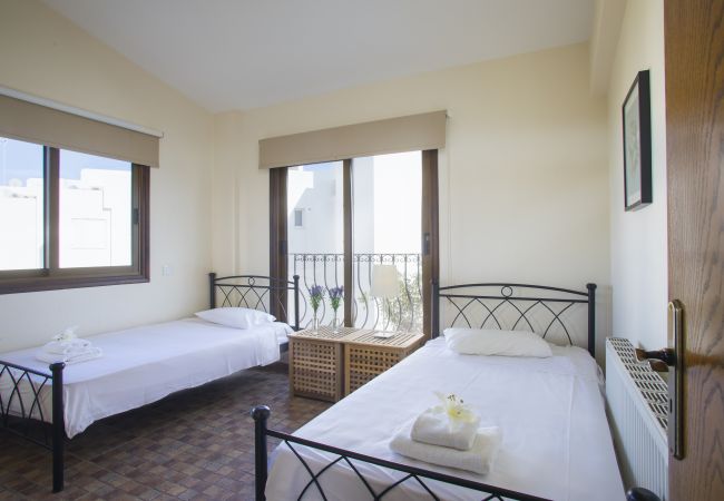 Villa in Protaras - Protaras Fig Tree Bay Villa Buena Vista Villa in Protaras - Protaras Fig Tree Bay Villa Buena Vista