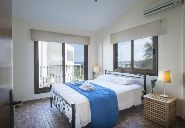 Villa in Protaras - Protaras Fig Tree Bay Villa Buena Vista Villa in Protaras - Protaras Fig Tree Bay Villa Buena Vista