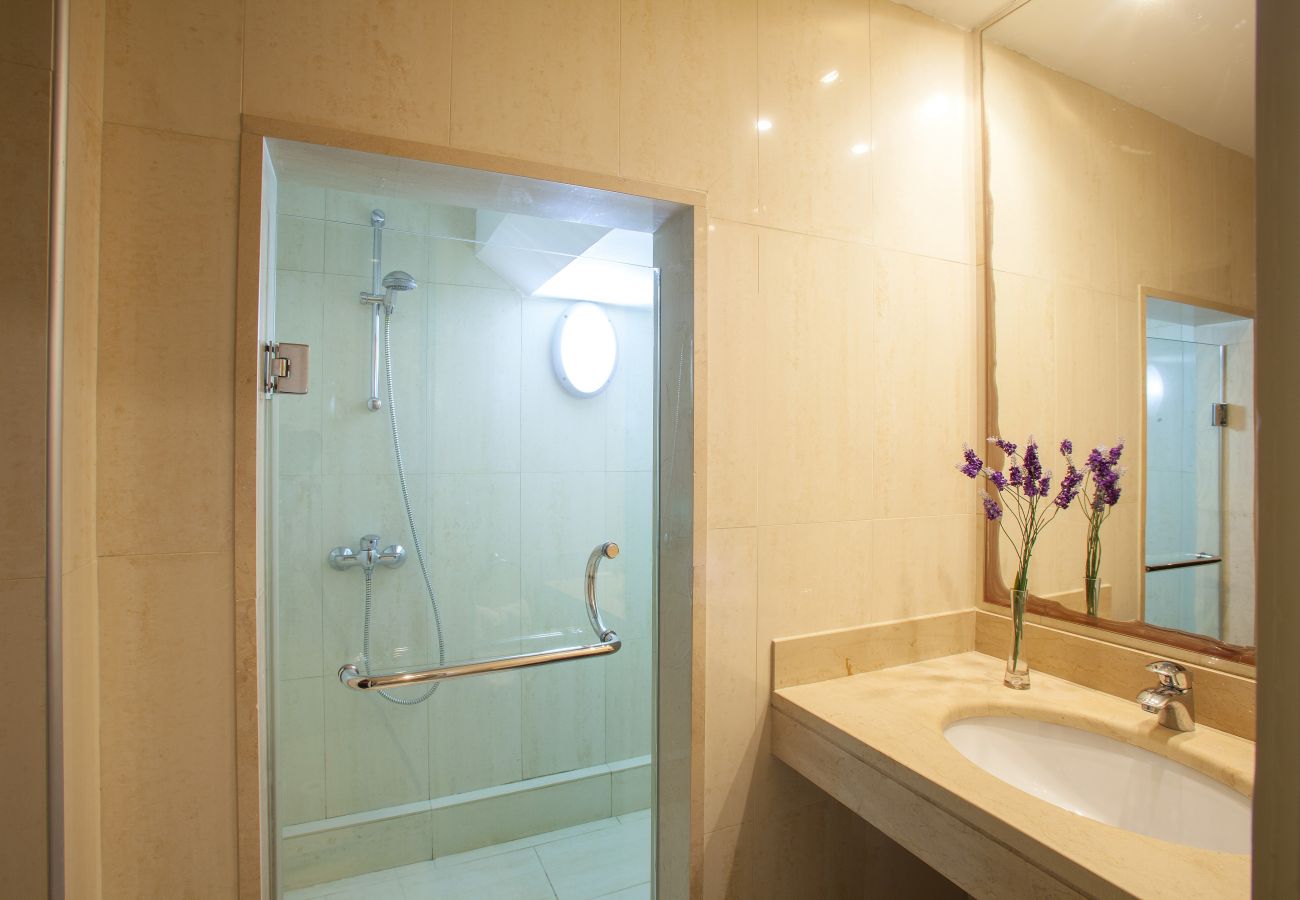 Villa in Protaras - Protaras Fig Tree Bay Seafront Villa Infinite Aretousa