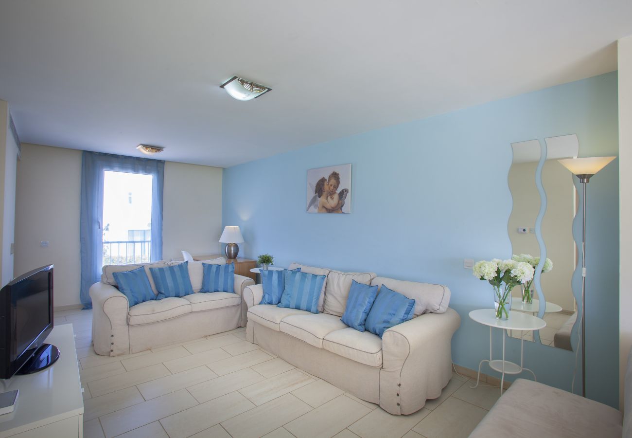 Villa in Protaras - Protaras Fig Tree Bay Seafront Villa Infinite Aretousa
