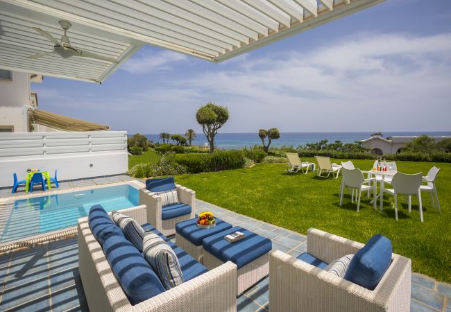 Villa in Protaras - Protaras Seafront Villa Sirina Pearl