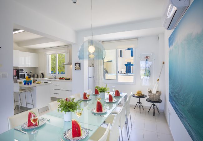 Villa in Protaras - Protaras Seafront Villa Sirina Pearl Villa in Protaras - Protaras Seafront Villa Sirina Pearl