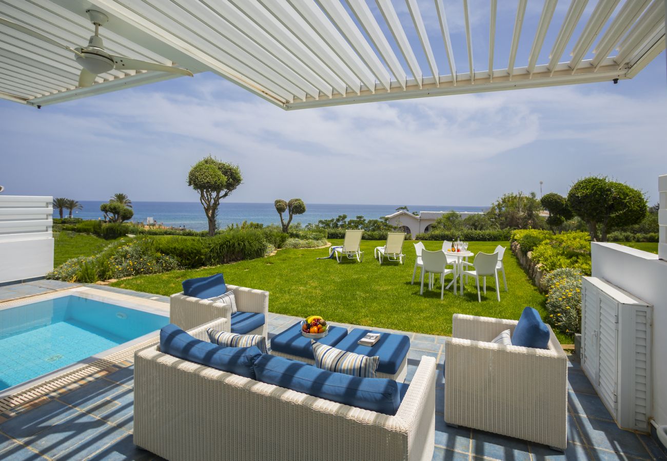 Villa in Protaras - Protaras Seafront Villa Sirina Pearl