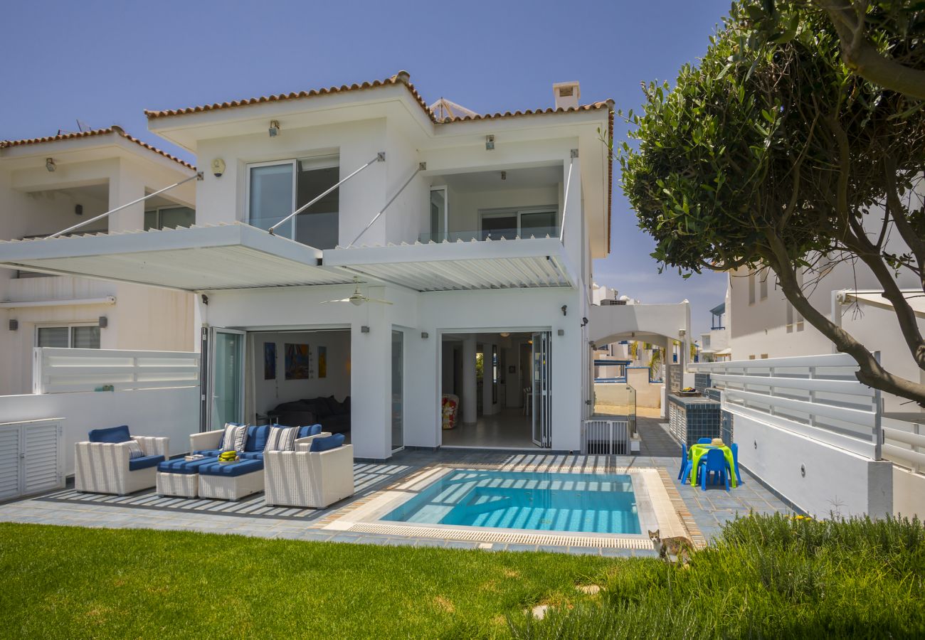 Villa in Protaras - Protaras Seafront Villa Sirina Pearl