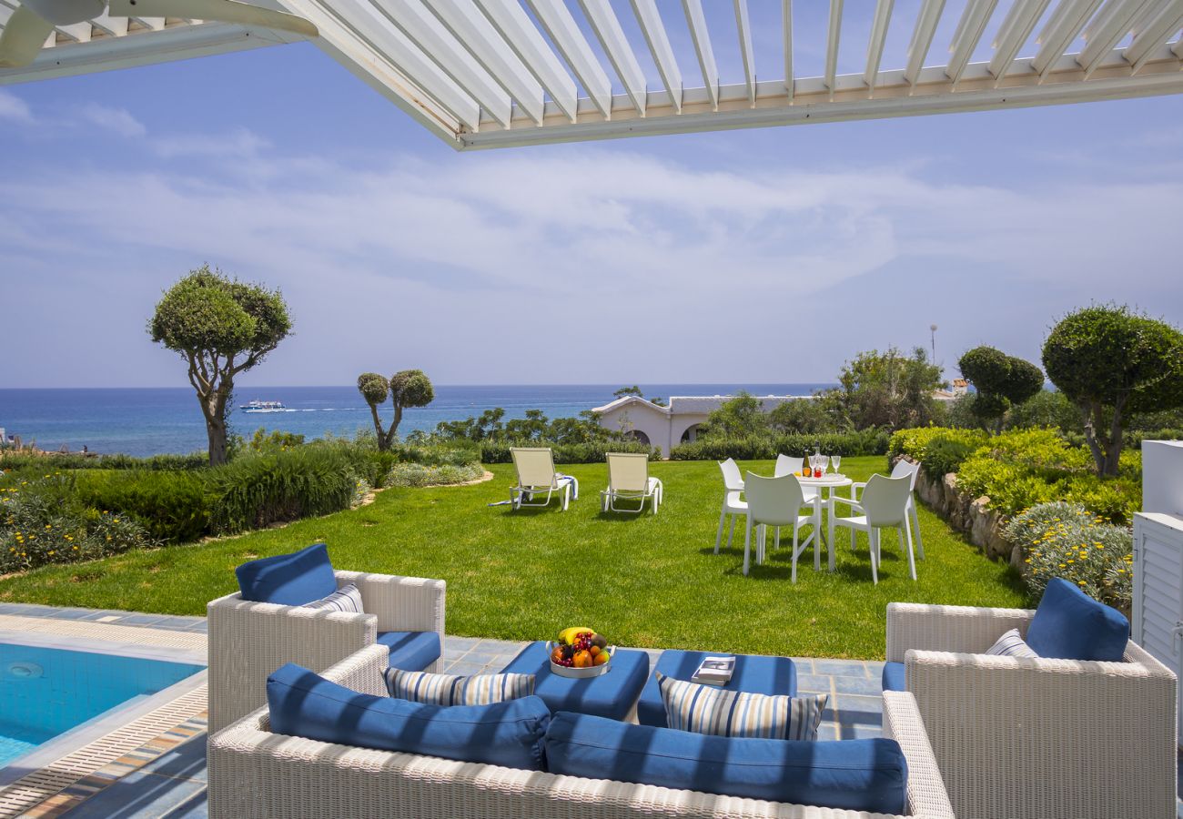 Villa in Protaras - Protaras Seafront Villa Sirina Pearl