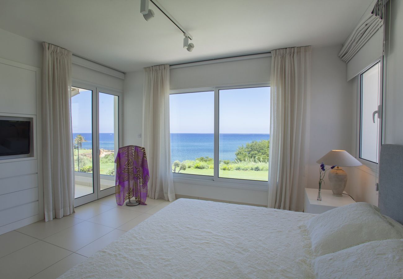 Villa in Protaras - Protaras Sirina Seafront Villa With Sea View