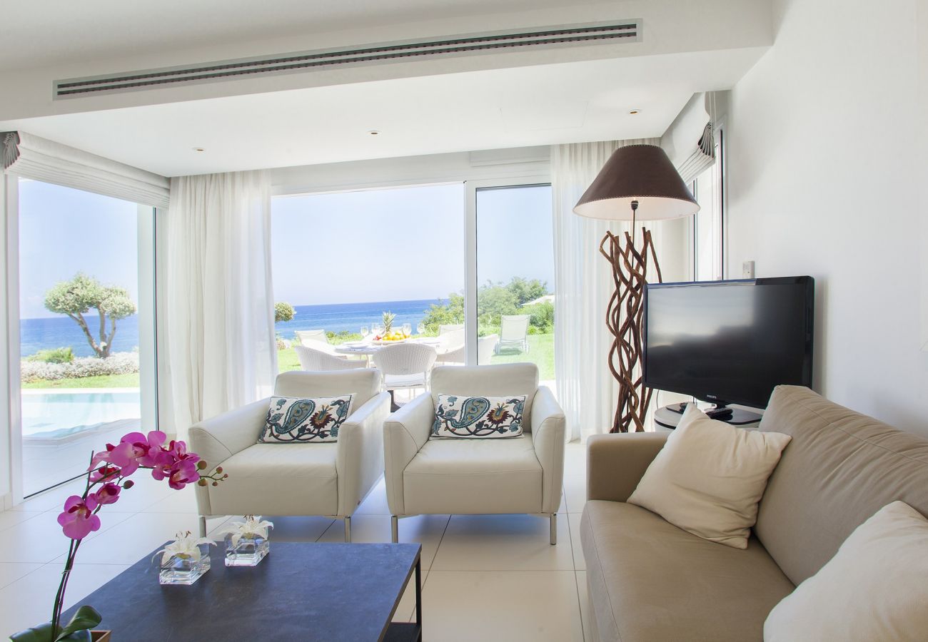 Villa in Protaras - Protaras Sirina Seafront Villa With Sea View