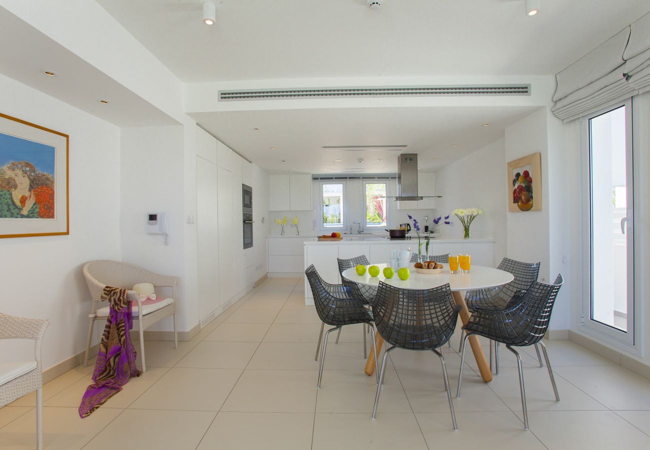Villa in Protaras - Protaras Sirina Seafront Villa With Sea View