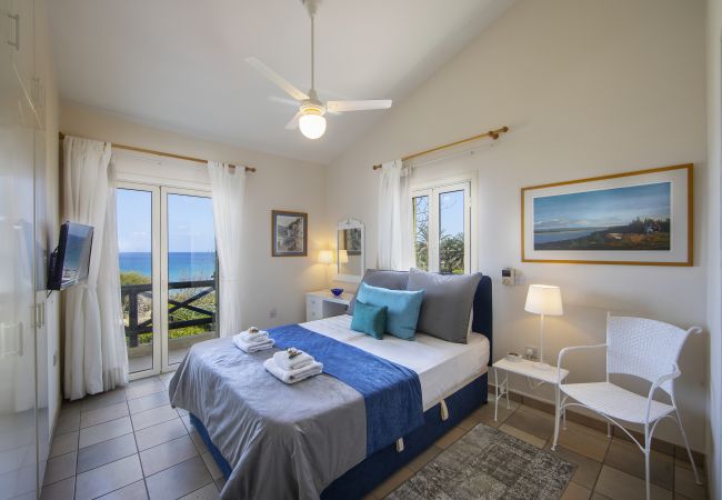Villa in Protaras - Protaras Sirina Waterfront Villa Villa in Protaras - Protaras Sirina Waterfront Villa