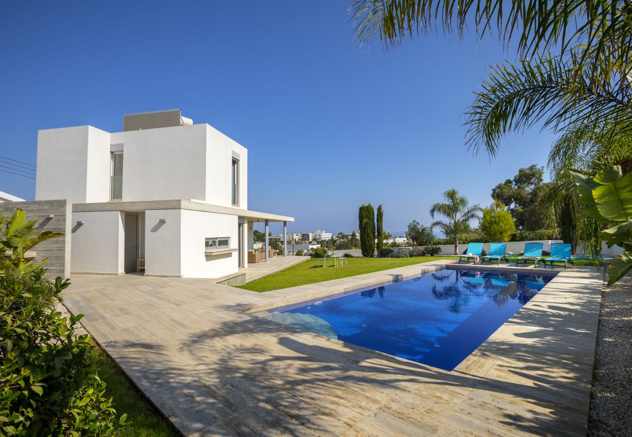 Villa in Protaras - Protaras Villa Zen Near Centre 