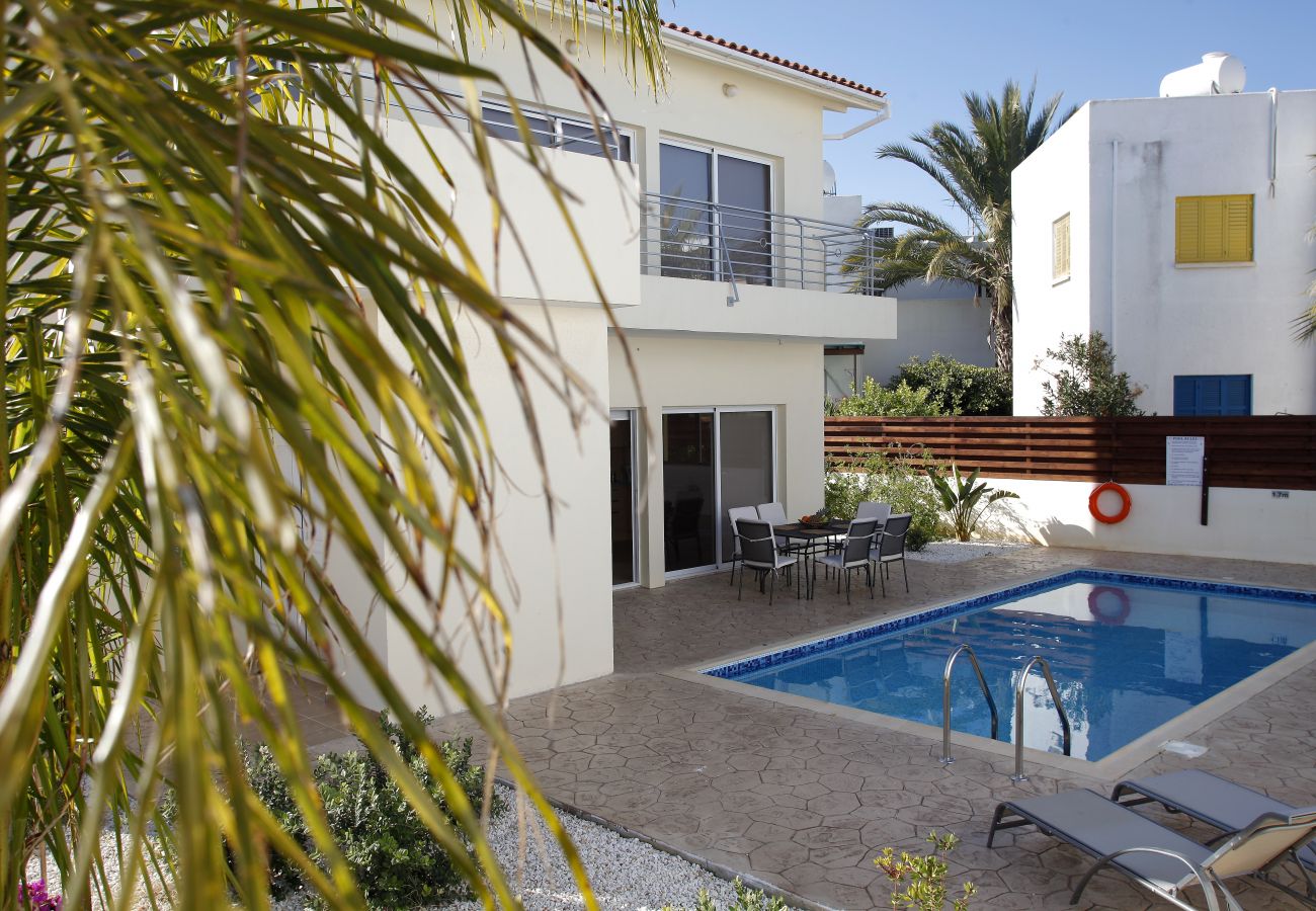 Villa in Protaras - Protaras Villa Elise Near Fig Tree Bay Beach