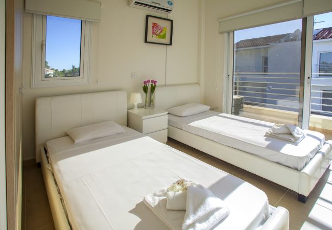 Villa in Protaras - Protaras Fig Tree Bay Villa Theodora 8 Villa in Protaras - Protaras Fig Tree Bay Villa Theodora 8