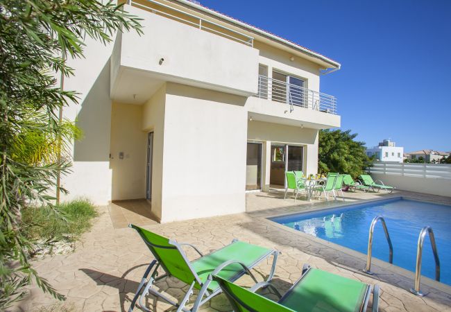 Villa in Protaras - Protaras Fig Tree Bay Villa Theodora 8 Villa in Protaras - Protaras Fig Tree Bay Villa Theodora 8