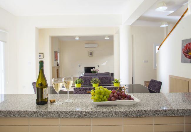 Villa in Protaras - Protaras Fig Tree Bay Villa Theodora 8 Villa in Protaras - Protaras Fig Tree Bay Villa Theodora 8