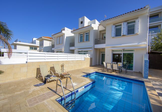 Villa/Dettached house in Protaras - Protaras Villa Marilia Near Fig Tree Bay Beach