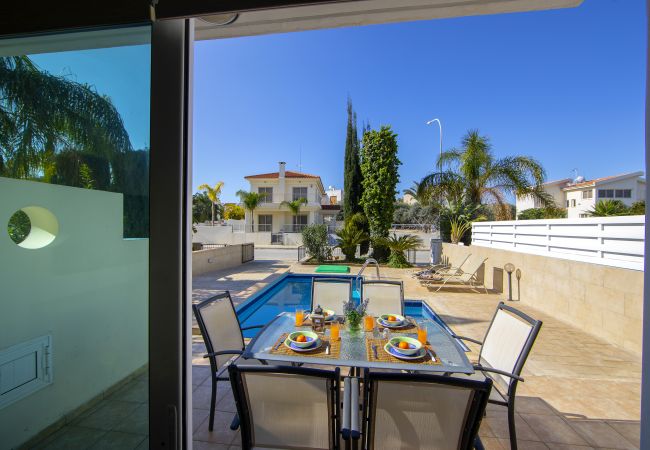 Villa in Protaras - Protaras Villa Marilia Near Fig Tree Bay Beach Villa in Protaras - Protaras Villa Marilia Near Fig Tree Bay Beach