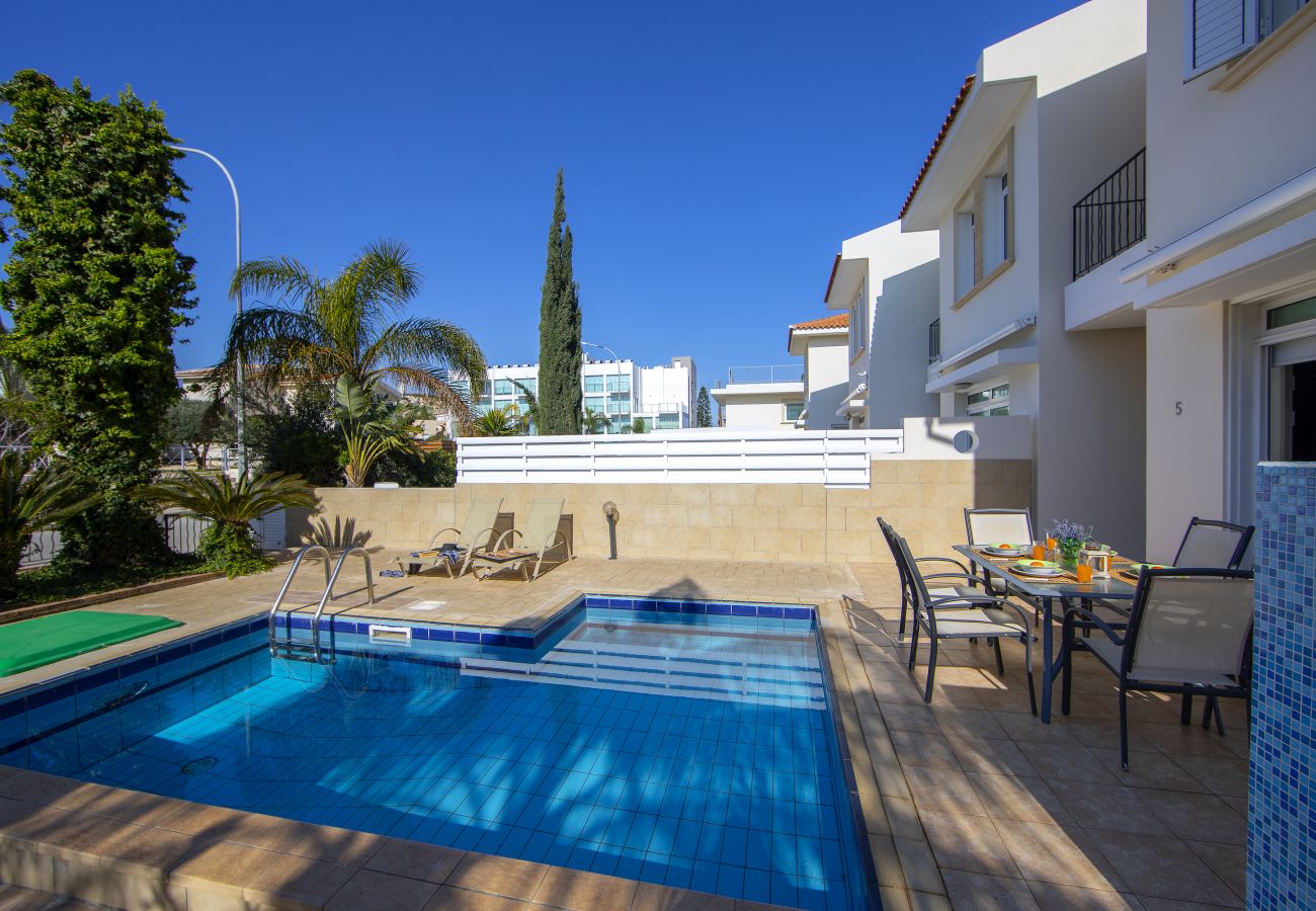 Villa in Protaras - Protaras Villa Marilia Near Fig Tree Bay Beach