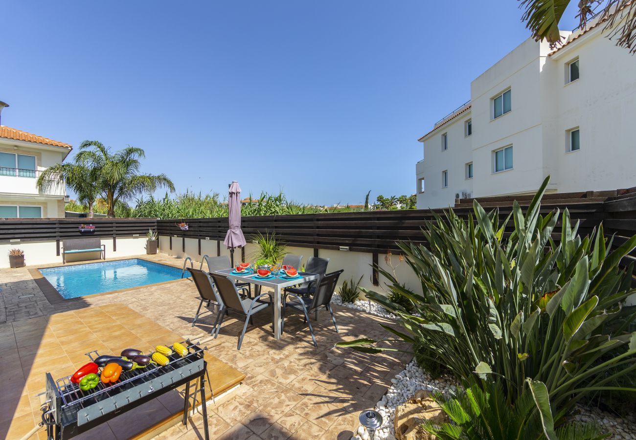 Villa in Protaras - Protaras Villa Kochili Near The Beach