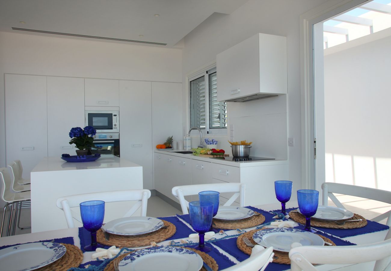Villa in Protaras - Protaras Villa Eponine With Sea View